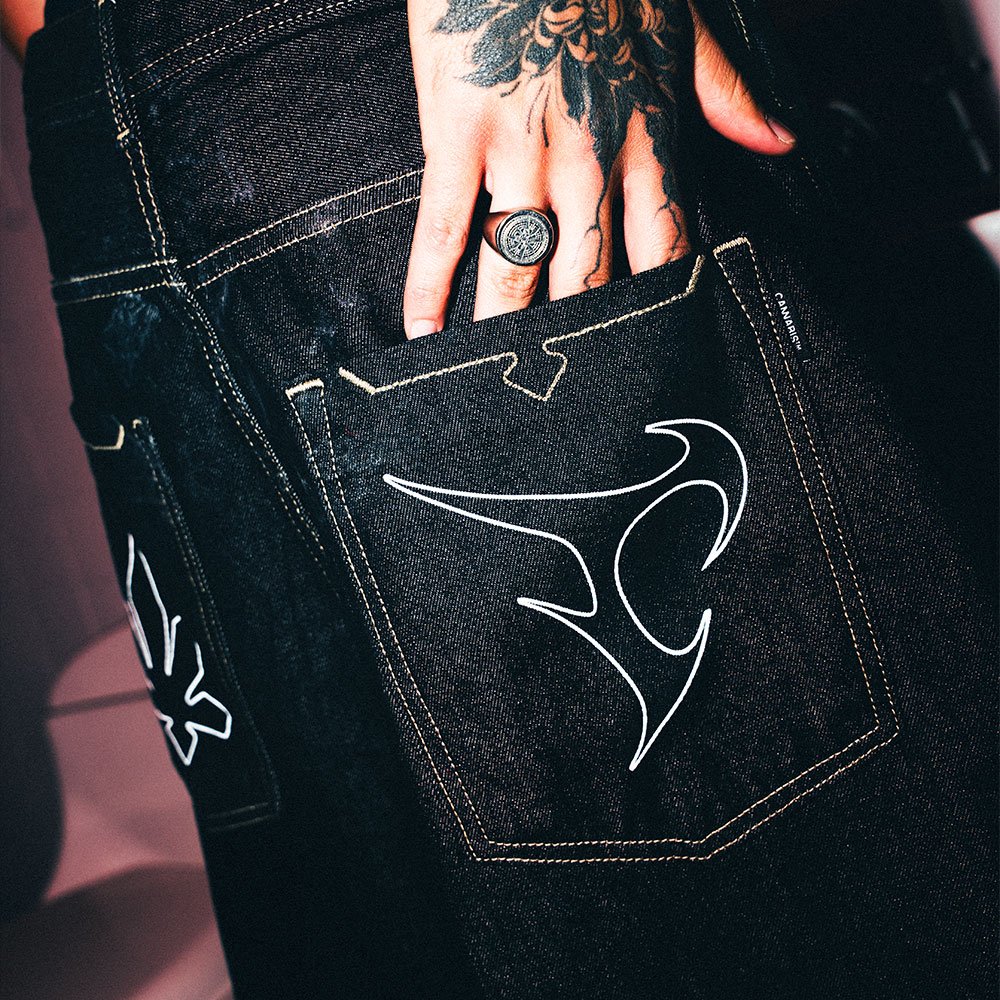PANTALÓN TROYA X CANNABIS DOBLADILLO ESTAMPADO